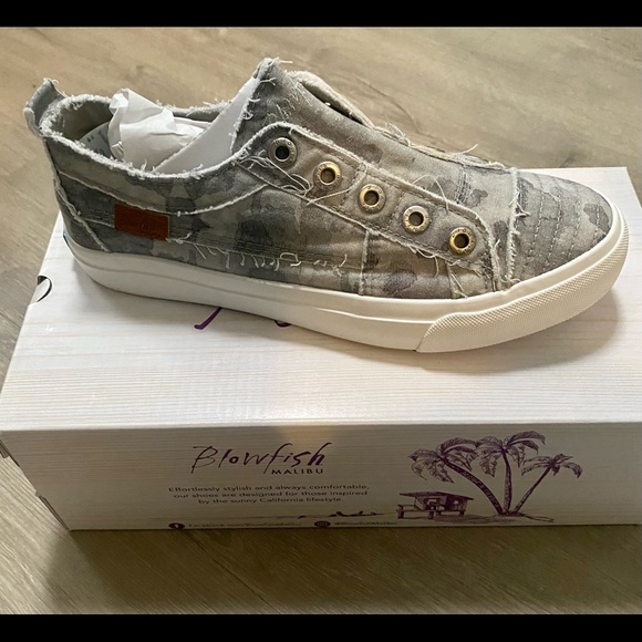 Blowfish Play - gray camo canvas shoes - Picture 6 of 10